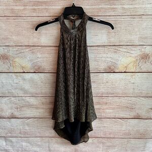 Elegant Sleeveless Black and Gold Top